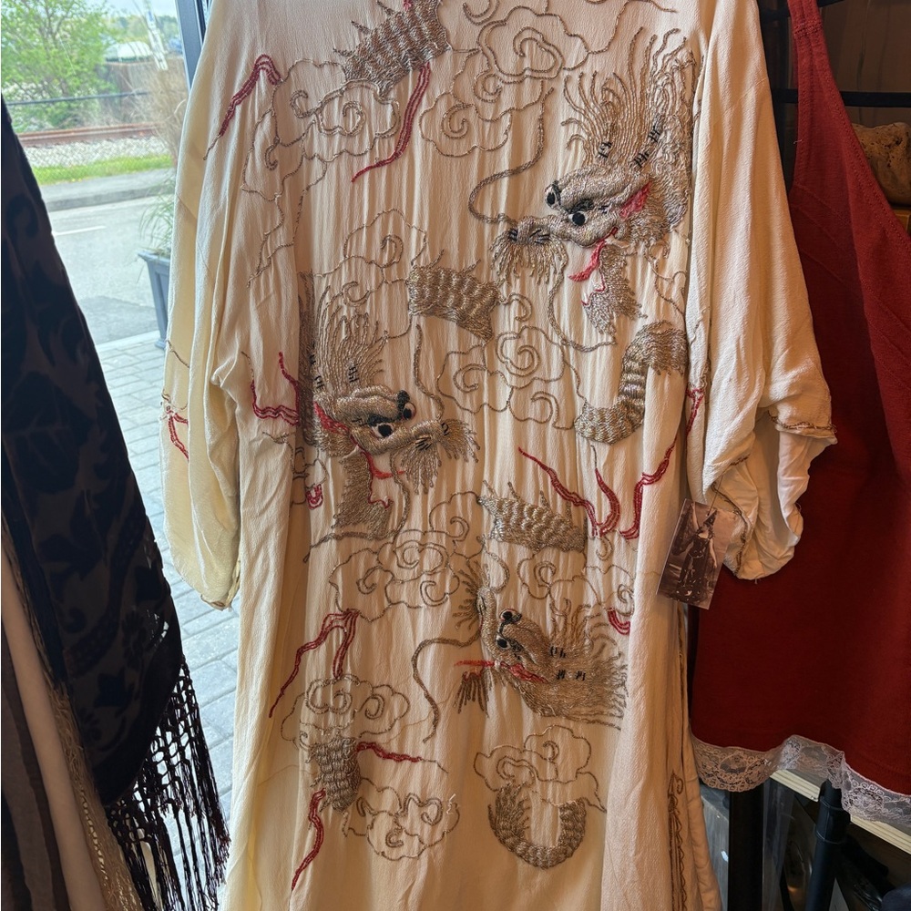 Vintage Dragon Embroidered Robe - Cream and Red